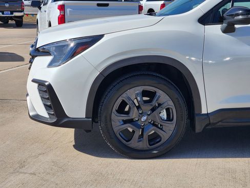 Used 2023 Subaru Ascent Onyx Edition image 10