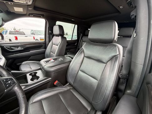 Used 2021 Chevrolet Tahoe LT w/ LT Signature Package RWD image 4