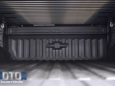 Used 2025 Chevrolet Silverado 1500 ZR2 w/ Technology Package AWD/4WD image 28