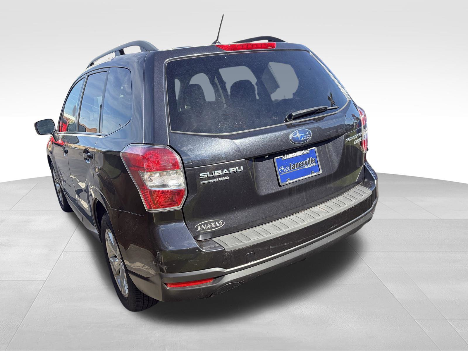 Used 2014 Subaru Forester 2.5i Premium w/ Popular Package #2 AWD/4WD image 3