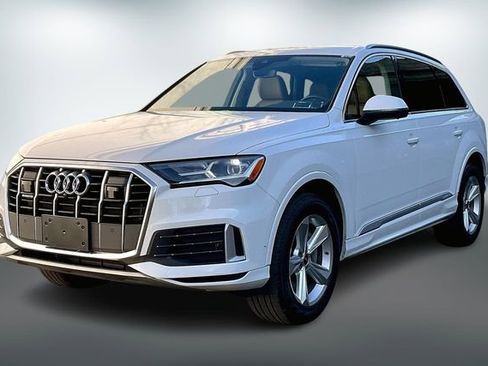 Certified 2023 Audi Q7 2.0T Premium w/ Convenience Package image 2