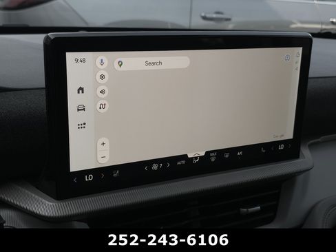 Used 2025 Ford Explorer Active w/ Active Comfort Package RWD image 19