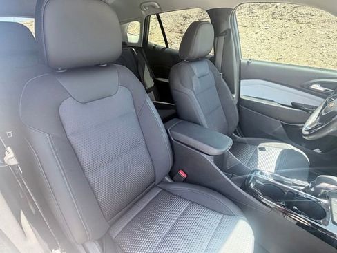 Used 2025 Chevrolet Trax LT w/ Driver Confidence Package FWD image 27