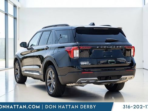 Used 2025 Ford Explorer Active w/ Active Comfort Package AWD/4WD image 20
