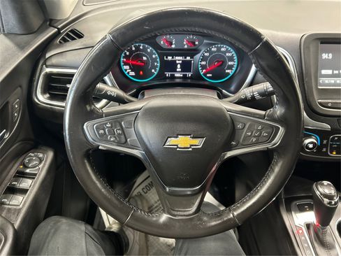 Used 2018 Chevrolet Equinox LT image 16