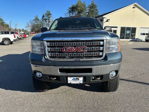 Used 2012 GMC Sierra 2500 SLE w/ SLE Preferred Package AWD/4WD image 8