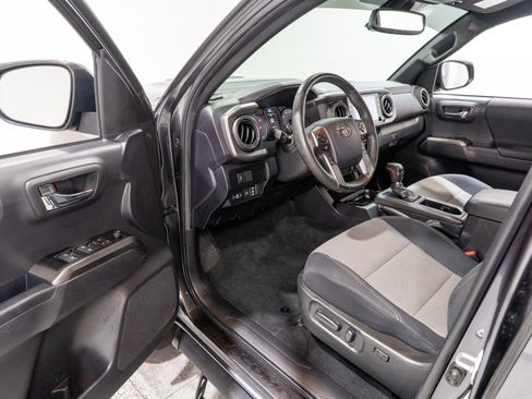Used 2023 Toyota Tacoma TRD Sport AWD/4WD image 14