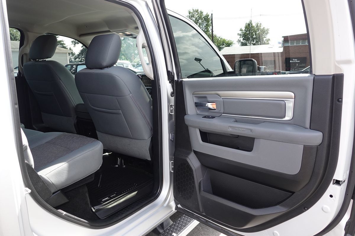 Used 2017 RAM 1500 Big Horn AWD/4WD image 30