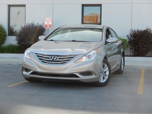 Used 2011 Hyundai Sonata GLS w/ Popular Equipment Pkg 2 image 3