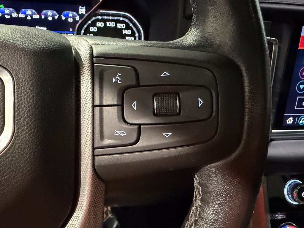 Used 2021 GMC Yukon Denali w/ Denali Premium Package AWD/4WD image 13