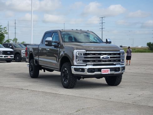 New 2026 Ford F350 King Ranch w/ Tremor Off-Road Package AWD/4WD image 2