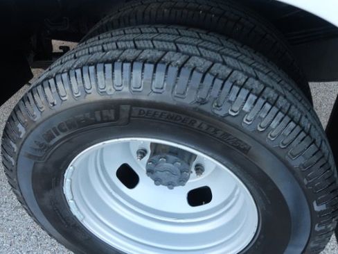 Used 2021 Ford F350 XL w/ Power Equipment Group image 16