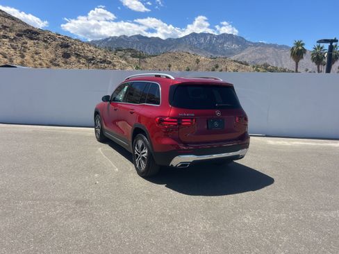 Used 2026 Mercedes-Benz GLB 250 image 7