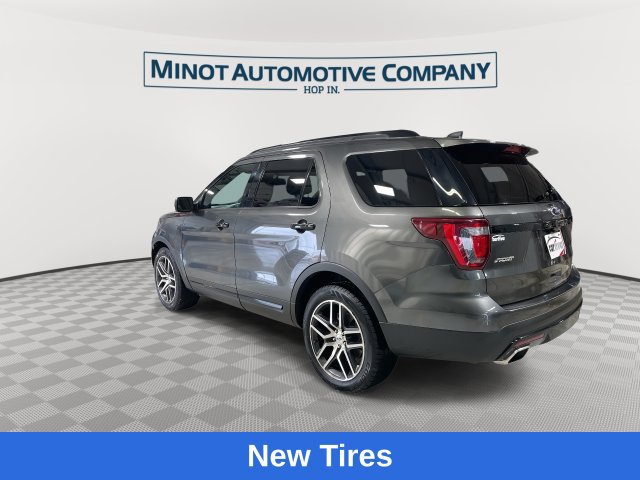 Used 2017 Ford Explorer Sport w/ Equipment Group 401A AWD/4WD image 7