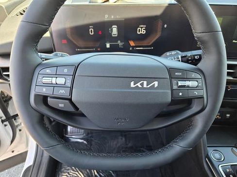 New 2026 Kia Sportage LX image 22