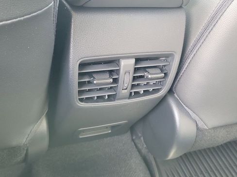 Used 2024 Toyota Corolla Cross XLE w/ Convenience Package FWD image 21