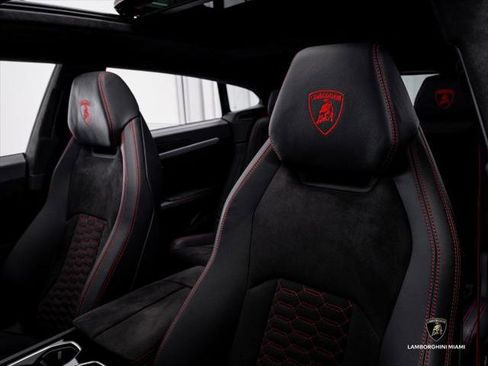 Used 2024 Lamborghini Urus S AWD/4WD image 30