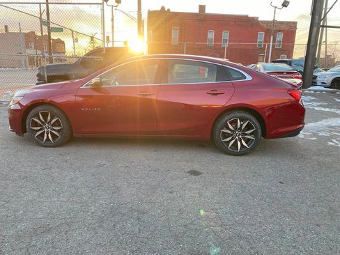 Used 2018 Chevrolet Malibu LT w/ Leather Package image 31