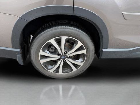 Used 2023 Subaru Forester Limited AWD/4WD image 24