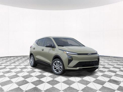 New 2027 Chevrolet Bolt LT w/ Comfort Package FWD image 8