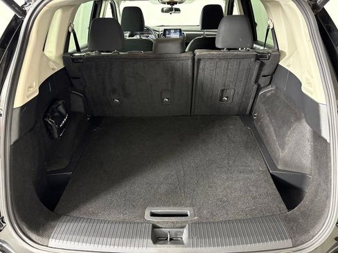 Used 2024 Nissan Rogue SV FWD image 36