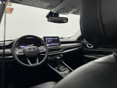 Used 2022 Jeep Compass Trailhawk AWD/4WD image 37