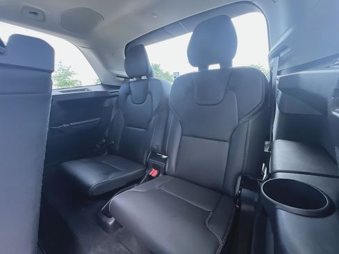 Certified 2023 Volvo XC90 B6 Ultimate w/ Protection Package Premier AWD/4WD image 26