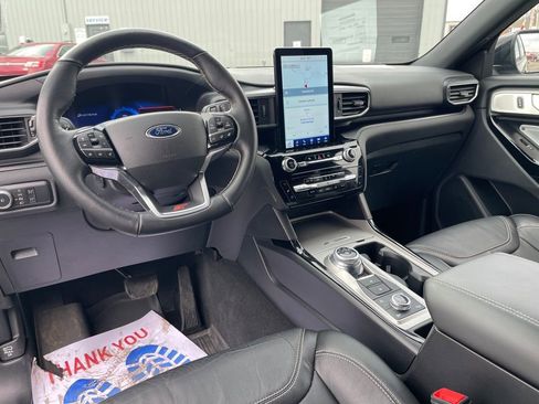 Used 2022 Ford Explorer ST w/ Equipment Group 401A AWD/4WD image 12