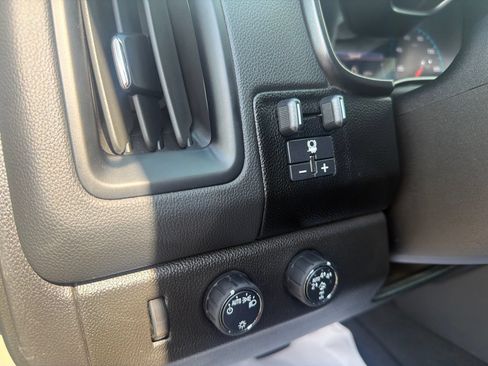 Used 2021 Chevrolet Colorado ZR2 AWD/4WD image 17