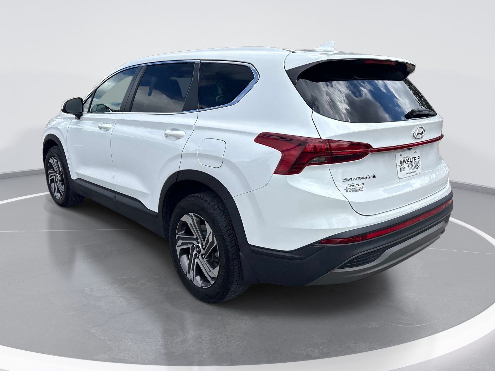 Used 2022 Hyundai Santa Fe SE FWD image 6