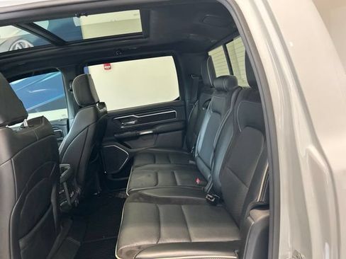 Used 2024 RAM 1500 Laramie AWD/4WD image 15