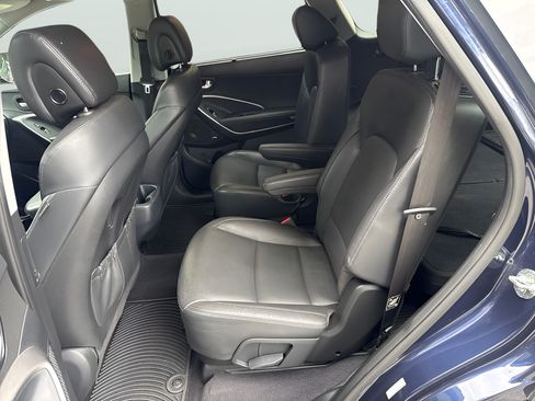 Used 2017 Hyundai Santa Fe Limited AWD/4WD image 9
