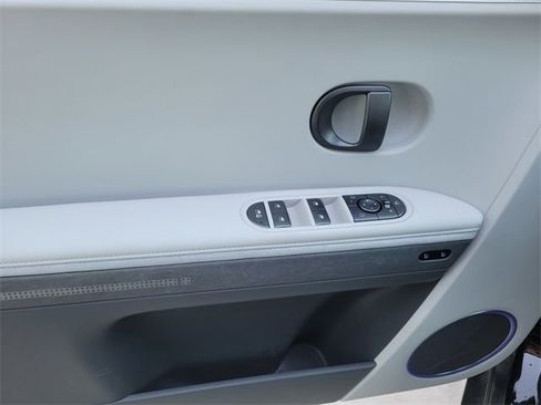 New 2025 Hyundai Ioniq 5 Limited image 17