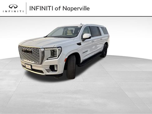 Used 2021 GMC Yukon XL Denali image 1
