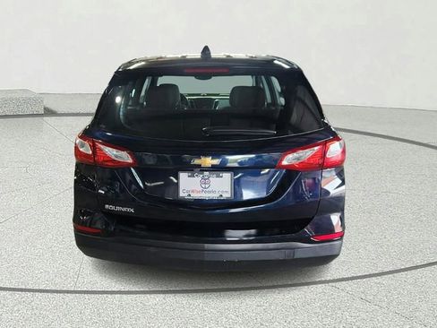 Used 2017 Chevrolet Equinox LT w/ Midnight Edition FWD image 3