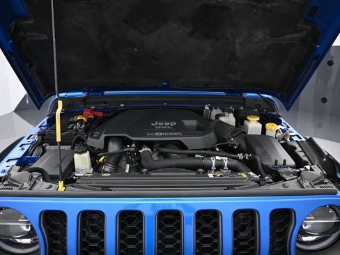Used 2022 Jeep Gladiator Rubicon w/ LED Lighting Group AWD/4WD image 27