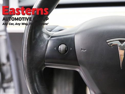 Used 2018 Tesla Model 3 Long Range image 15