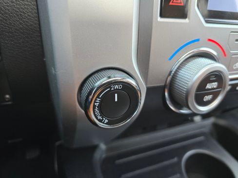 Used 2014 Toyota Tundra Platinum image 21