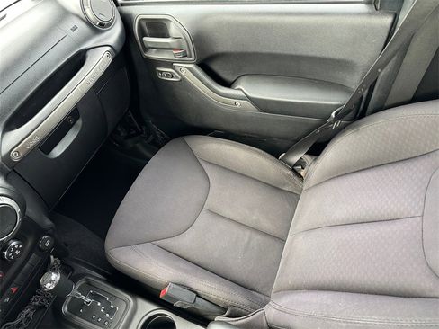 Used 2014 Jeep Wrangler Unlimited Sport w/ Quick Order Package 24S image 23