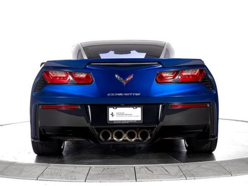 Used 2019 Chevrolet Corvette Stingray Coupe RWD image 4