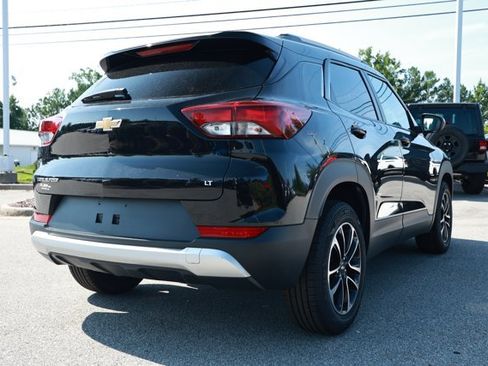 Used 2024 Chevrolet TrailBlazer LT FWD image 4
