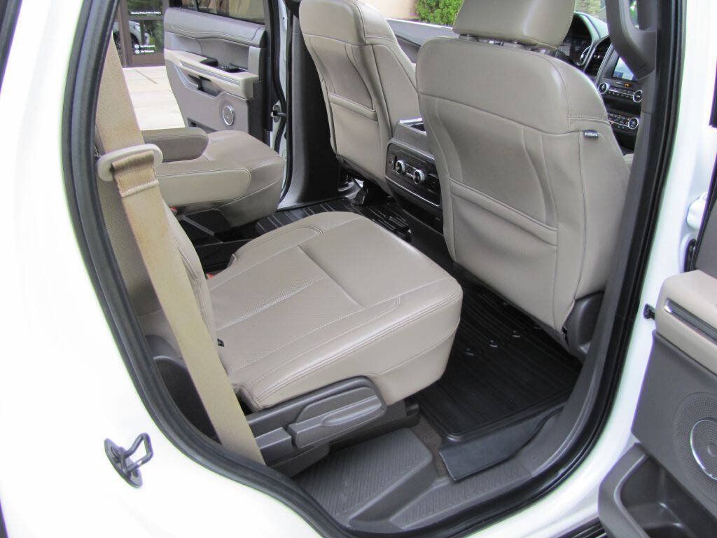 Used 2021 Ford Expedition XLT RWD image 19