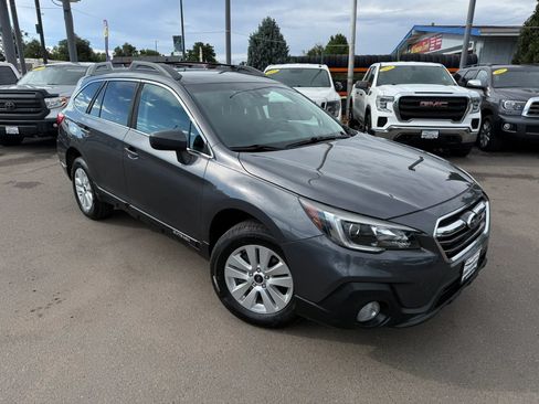 Used 2019 Subaru Outback 2.5i Premium AWD/4WD image 3