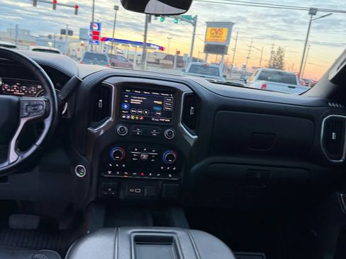 Used 2020 Chevrolet Silverado 2500 High Country w/ Z71 Off-Road Package image 25