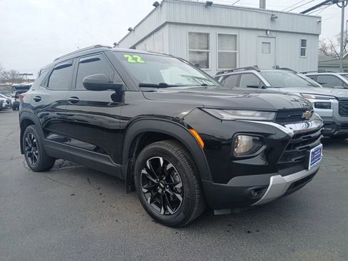 Used 2022 Chevrolet TrailBlazer LT w/ Convenience Package image 2