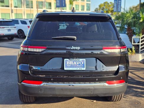Used 2024 Jeep Grand Cherokee Limited 4xe AWD/4WD image 7