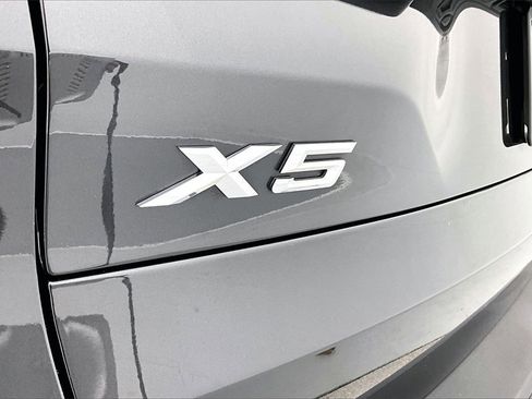 Used 2022 BMW X5 xDrive40i image 32