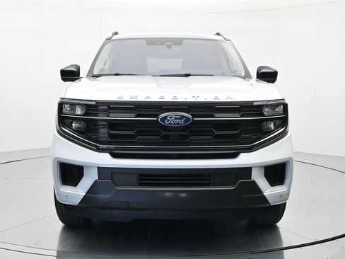 Certified 2025 Ford Expedition Max Active RWD image 2