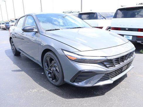 New 2026 Hyundai Elantra SEL Sport Premium FWD image 1