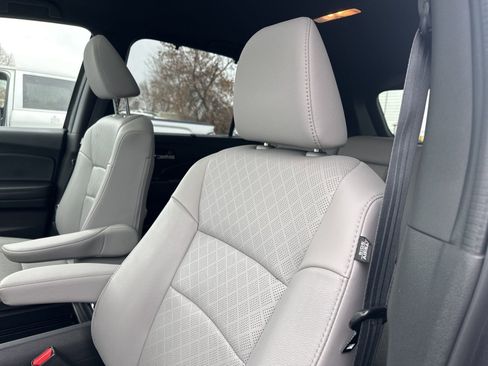 Used 2021 Honda Passport Touring image 11